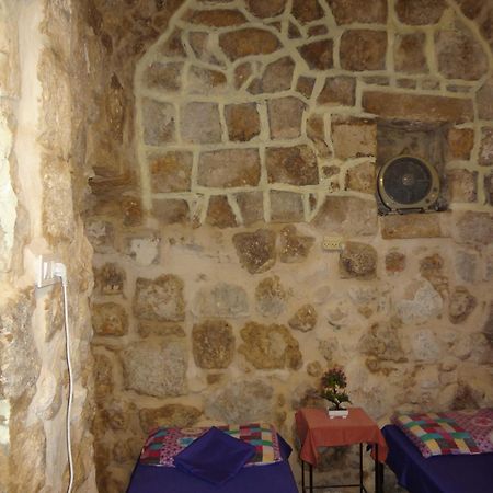 Jaffa Gate Hostel เยรูซาเลม ห้อง รูปภาพ